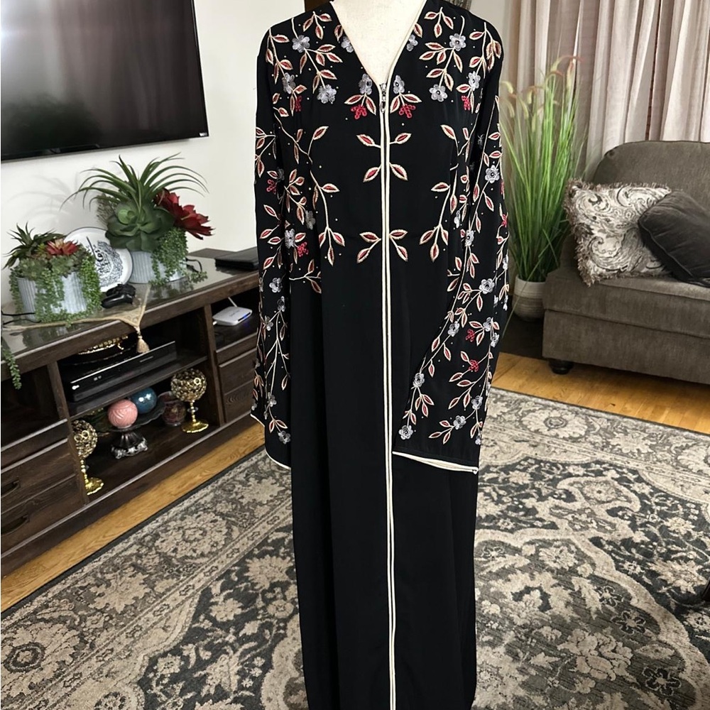 Elegant Black Floral Embroidered Dress woman abya